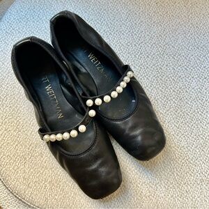 Stuart Weitzman Goldie Black Flats Pearl Detail Mary Janes Almond Toe Shoes